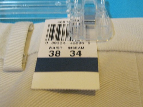 NWT DOCKERS CLASSIC FIT GO KHAKI STAIN DEFENDER PANTS 38 x 34 PLEATED & CUFFED - Picture 5 of 6