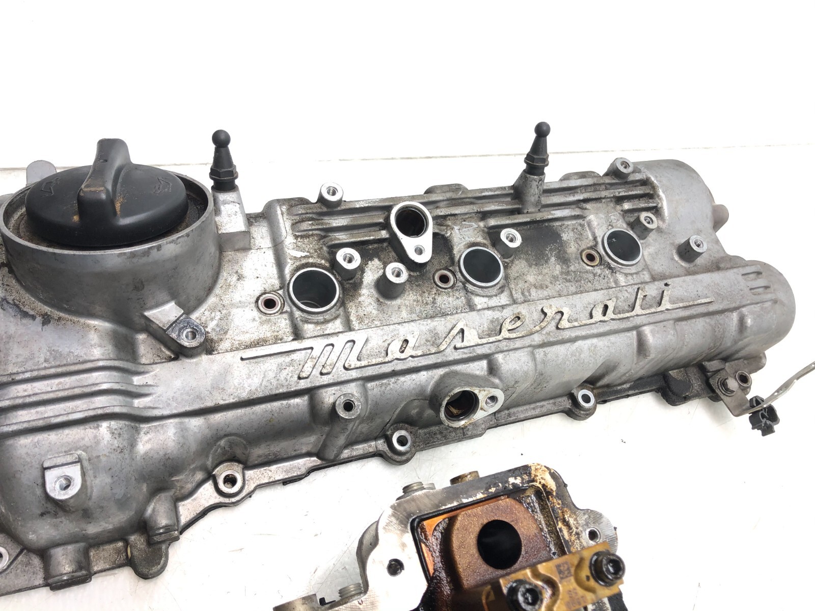 2014-2017 MASERATI GHIBLI S 3.0L V6 LEFT DRIVER SIDE CYLINDER HEAD W/ COVER OEM.