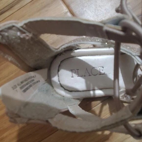 Sandalias Gladiador Oro Rosa The Children's Place Niñas Pequeñas Talla 7 Tirantes Foto 4 de 4