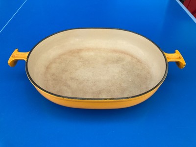 PLAT OVALE EN FONTE LE CREUSET 33 / DESIGN ENZO MARI