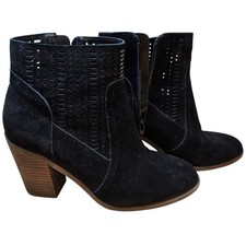 Crown Vintage Taudia Black Ankle Bootie Side Zip chunky heel Women's Size 8