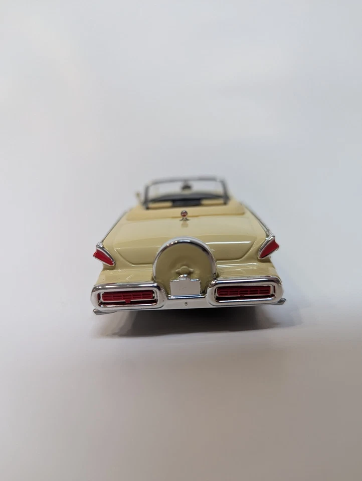 Mercury Turnpike Cruiser 1957 convertible - Indy 500 coche de ritmo oficial diecast Foto 3 de 4
