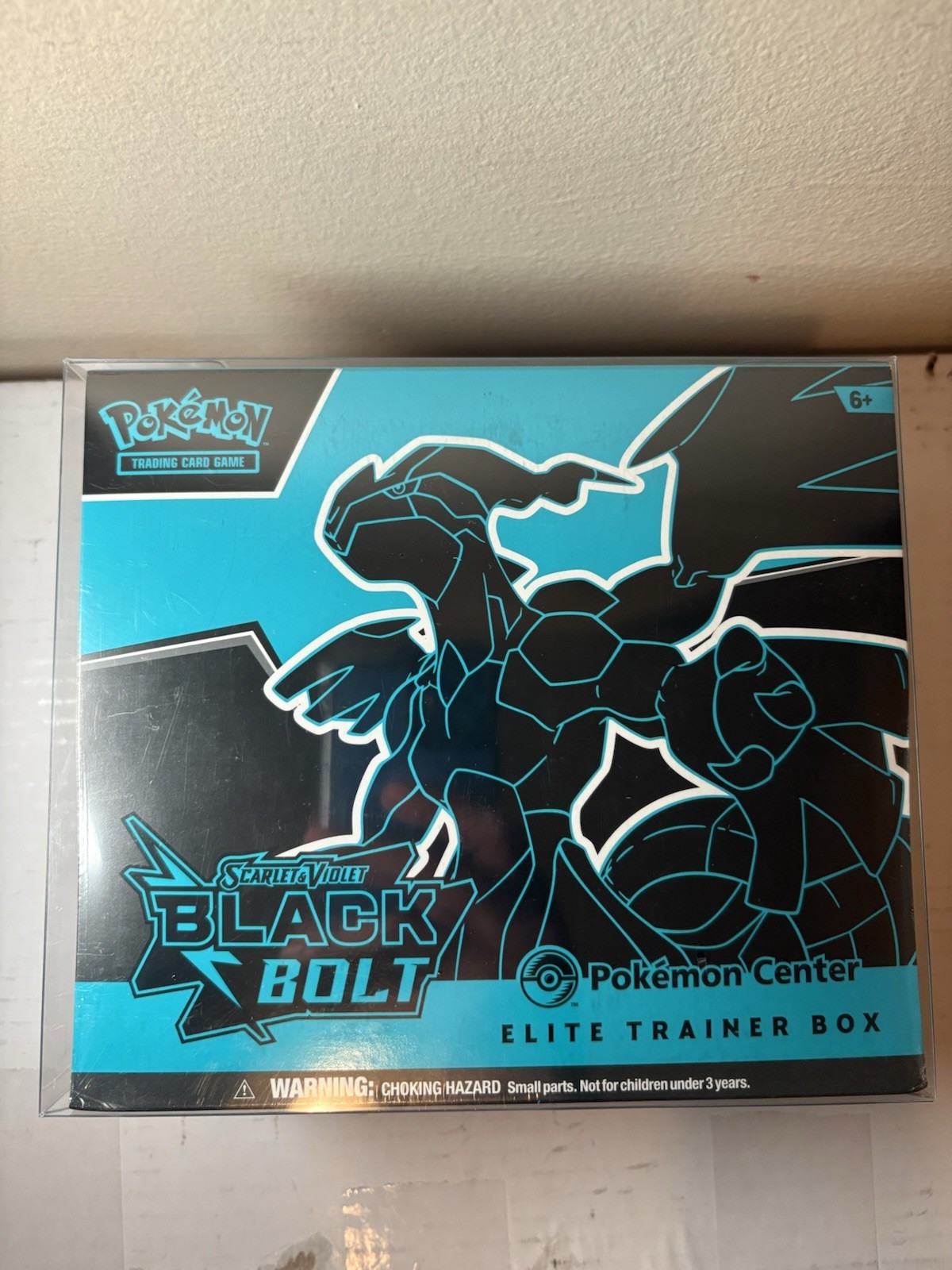 Pokémon Center Scarlet & Violet—Black Bolt Elite Trainer Box 11 Packs English
