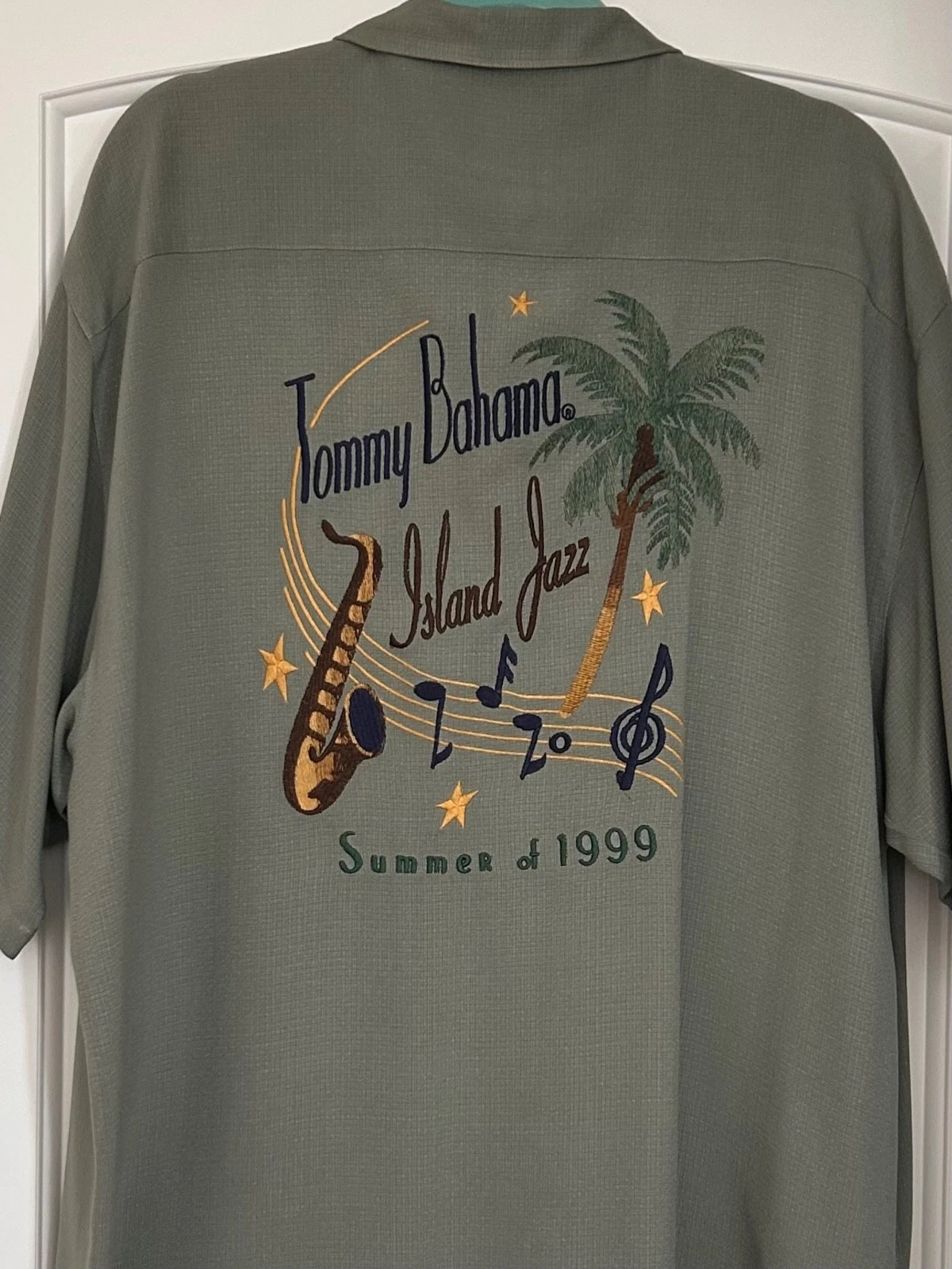 Tommy Bahama Hawaiian Shirt Mens XLarge Silk Island Jazz Summer 1999 Embroidered