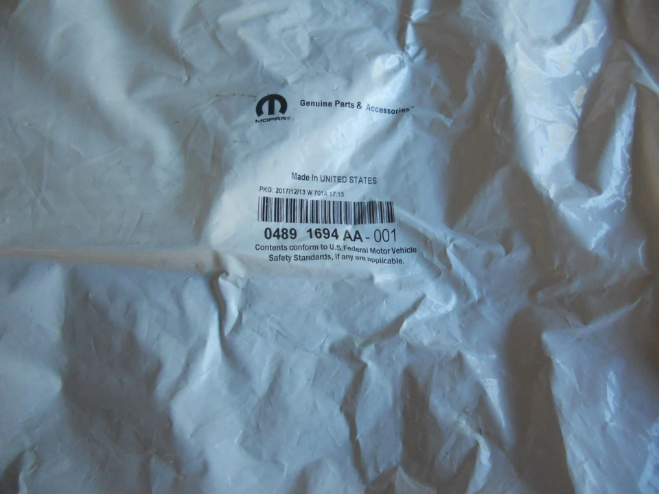 NUEVO Filtro de aire de motor Mopar genuino para brújula calibre 2007-2010 y Patriot Foto 2 de 2