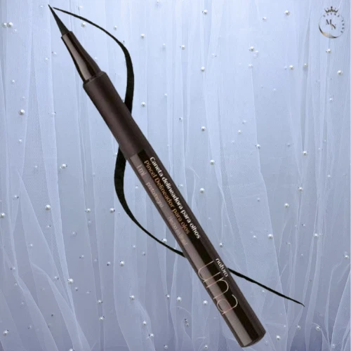 Delineador de ojos líquido Natura Una fibra ultra pigmentado delineador líquido caducidad 26/07 Foto 3 de 4