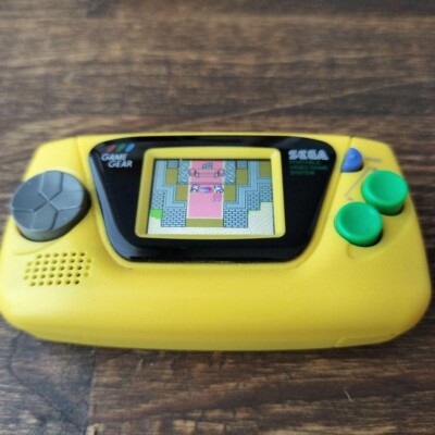 美品 SEGA GAME GEAR micro イエロー セガ ゲームギアミクロ イエロー復活! 30周年記念