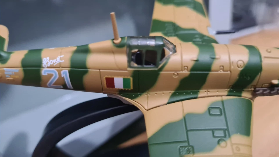 Fiat G55 Centauro  1 Gruppo Caccia 1944 - Scala 1:72 Die Cast - Oxford Aviation - Immagine 4 di 4