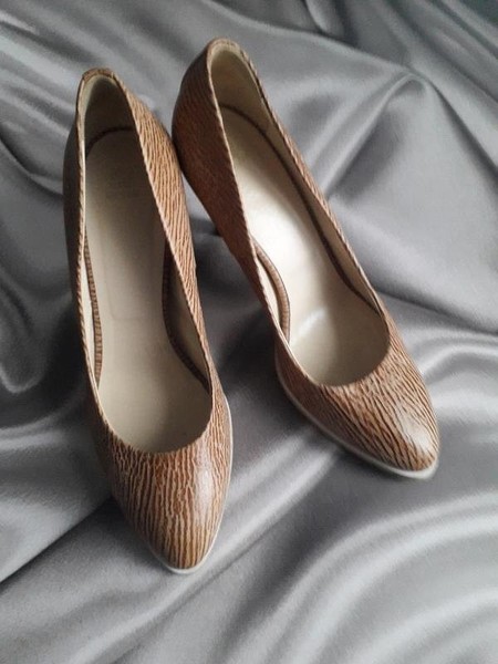 Women Navyboot Heels Beige 40
