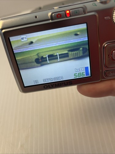 Olympus FE-230 7.1MP Digital Camera - Silver Working, With Issue READ!! - Picture 19 of 23