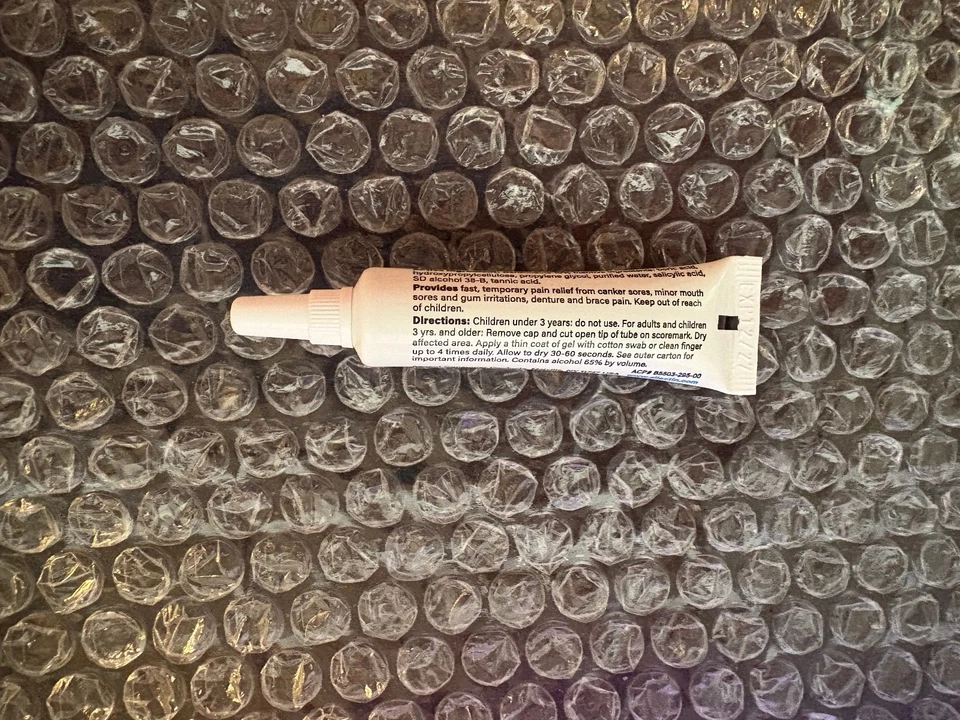 ZILACTIN-B Gel para alívio de dores na boca e boca 0,25 oz - Imagem 2 de 2