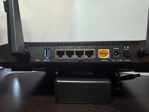 NETGEAR Nighthawk RAX43 Dual-Band Wi-Fi 6 Router - Zdjęcie 5 z 11