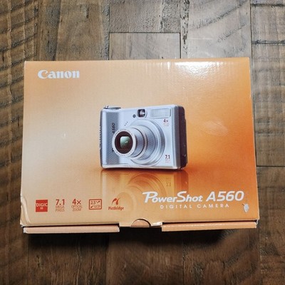 Canon PowerShot A560 Silver Digital Camera 7.1MP 4x Zoom Box Bundle SD Card