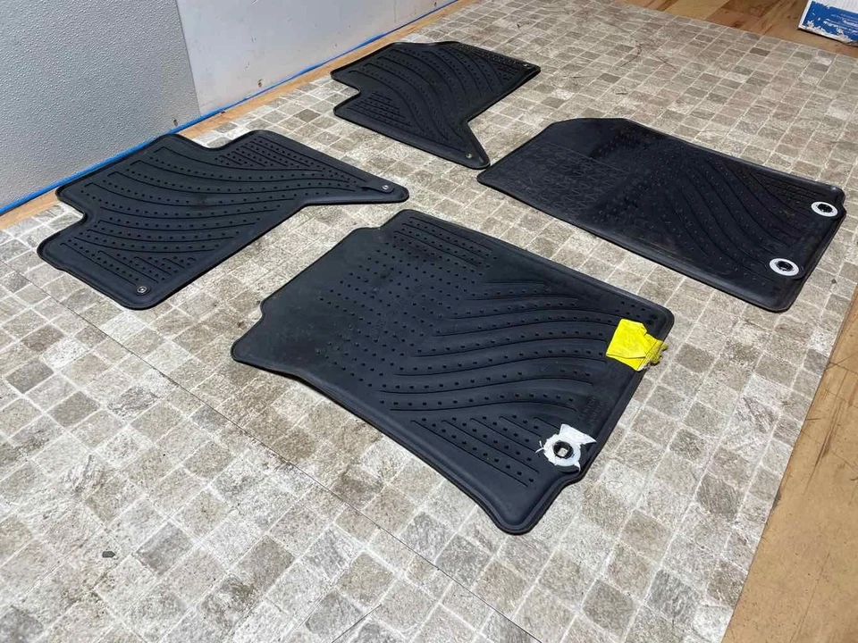 适用于 2012 - 2015 年丰田 TACOMA 前后橡胶脚垫 4 件套原始设备制造商 — 第 4/4 张图片