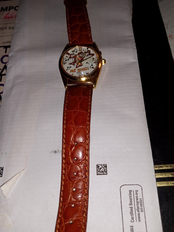 Armitron Me Sing Taz Musical Quartz Watch Unisex Gold Tone Leather NEEDS Battery