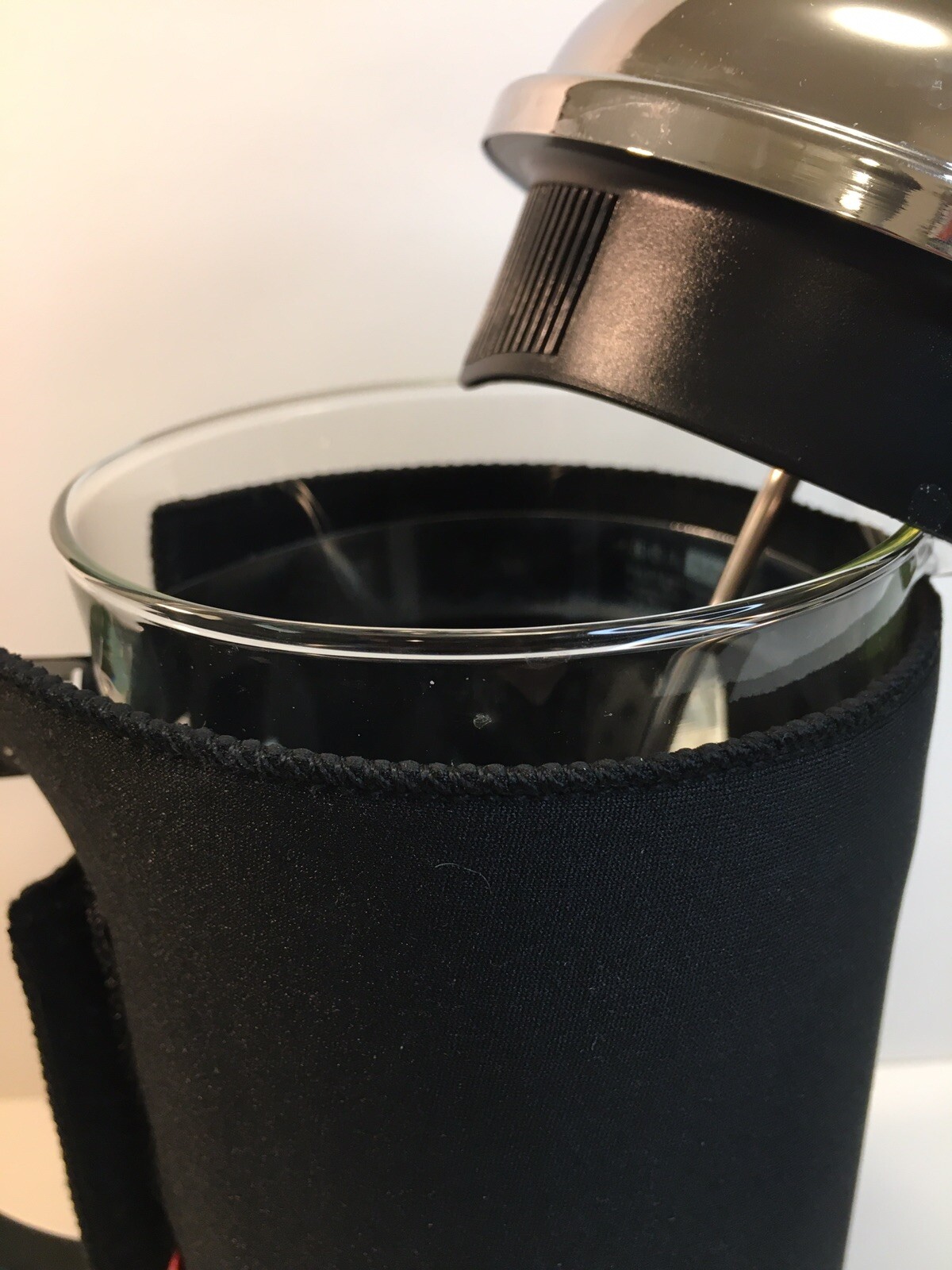 Bodum Chambord Chrome French Press Coffee Maker 34oz 8 cup w/ Coat K1928-16COAT