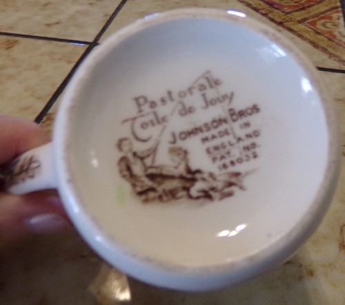 Johnson Brothers Pastorale Toile de Jouy mehrfarbige Tasse hergestellt in England sehr guter Zustand! - Bild 4 von 4