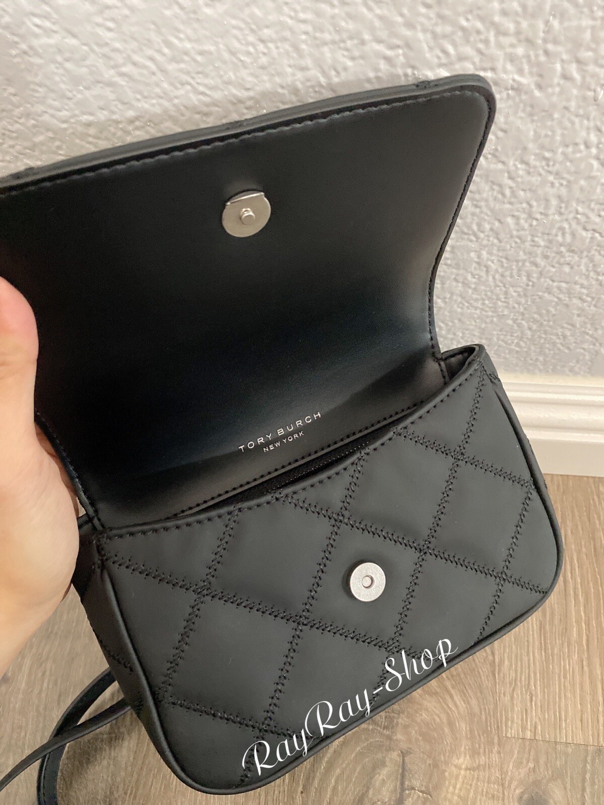 tory burch willa matte mini