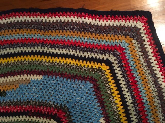 Plaid Crochet Fait Main – Laine Vintage – 122x245 Cm – Vert à Carreaux – Italie
