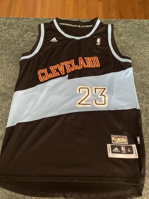 lebron james cavs throwback jersey