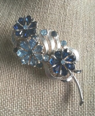 Vintage 1950's Coro Craft Pegasus Blue Crystal Flower Trio Brooch
