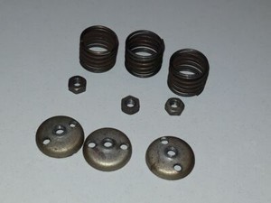 Befestigungsmaterial (für Motor) aus Philips AG 2004 D Plattenspieler
