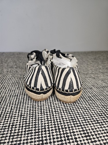 Clarks Coral Love Striped Canvas Espadrilles Lace-up Shoes Nautical Size 4 D UK - Picture 6 of 7