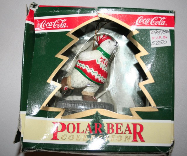 VINTAGE 1998 COCA COLA SKATING BEAR CHRISTMAS ORNAMENT POLAR BEAR
