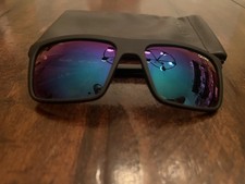 QUAY Sunglasses Polarized Let It Run 145 126 58 18 145 Black Matte Blue Lens NEW