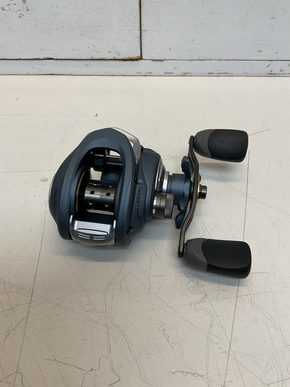 Pflueger President LP Baitcasting Reel, Right Hand Please re