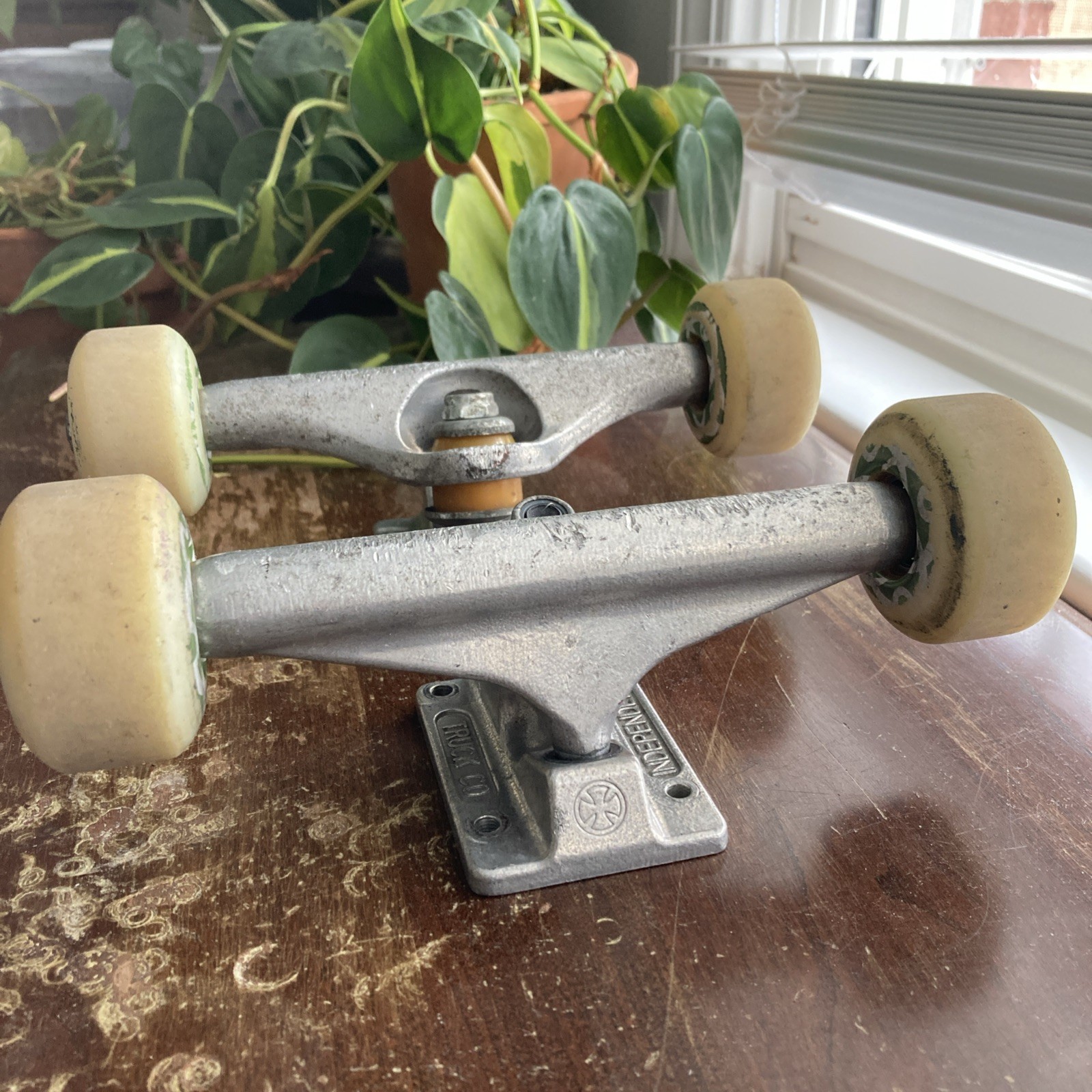 149 USA Independent Trucks Stage 11 8.5&rdquo; Satori Wheels 54m