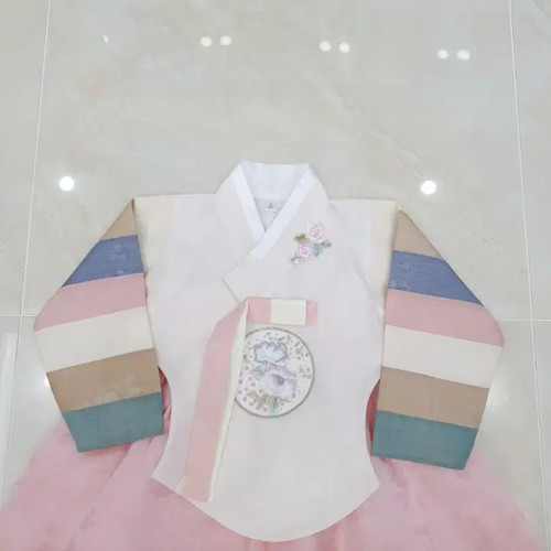 Kids Girl Hanbok Size 5