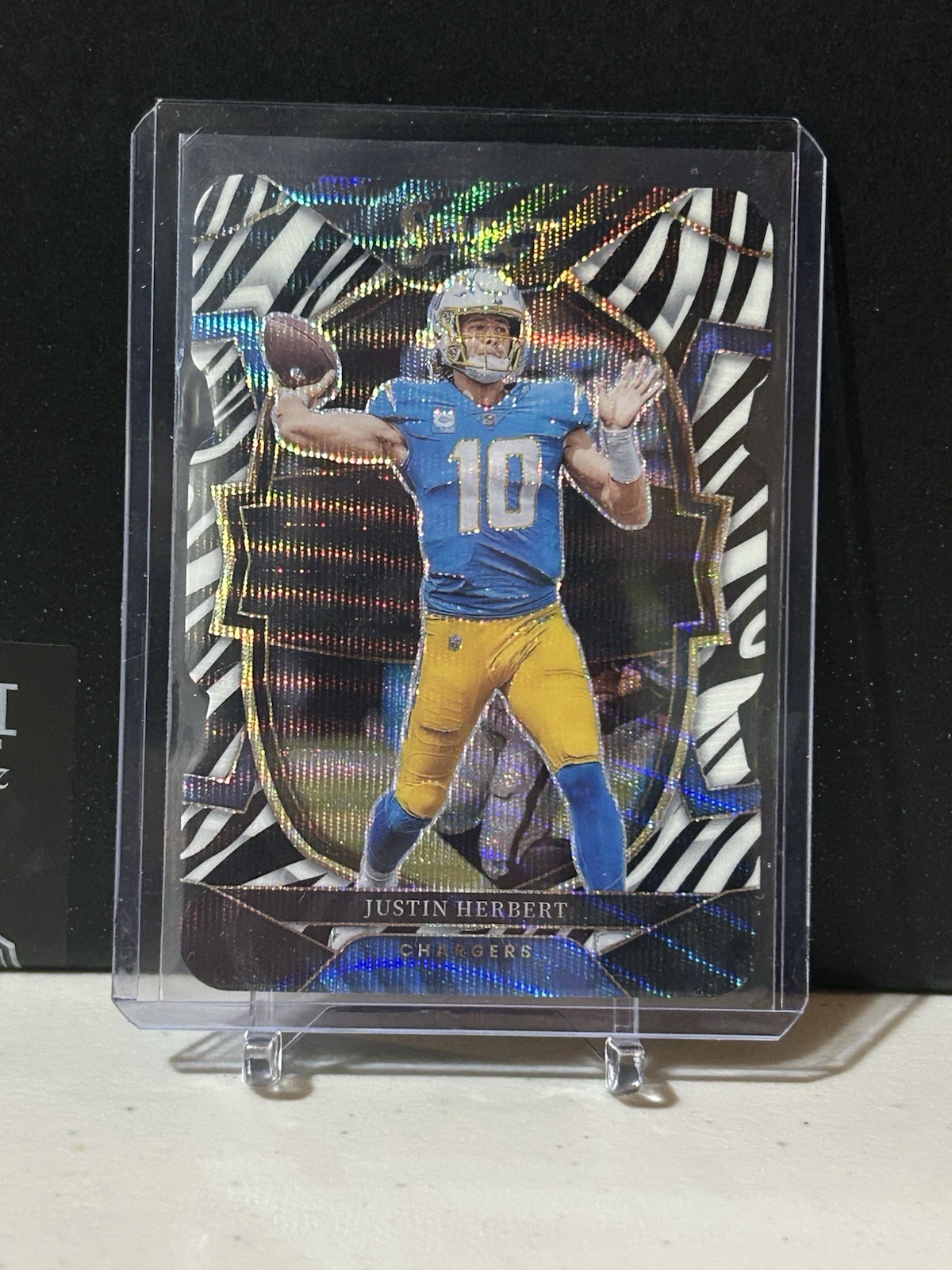 2022 Panini Select Concourse Justin Herbert #14 Zebra Prizm Die-Cut