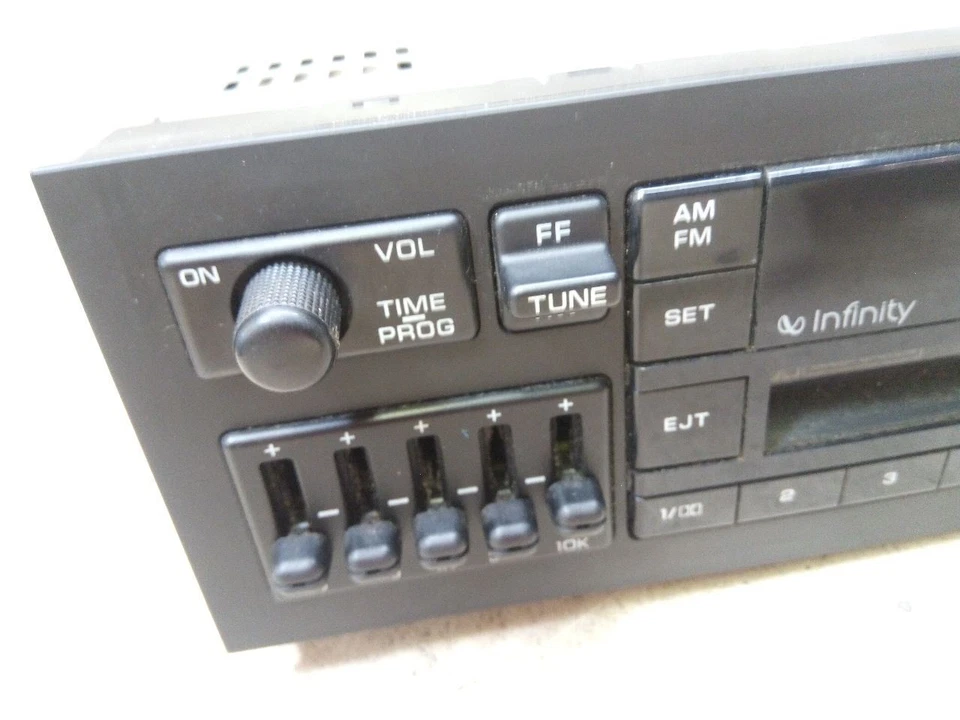 Radio estéreo AM FM EQ Cassette INFINITY su 86-91 CHRYSLER NEW YORKER e10-70 Foto 2 de 4