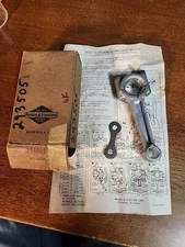 NOS Briggs and Stratton OEM Piston Connecting Rod 293505 