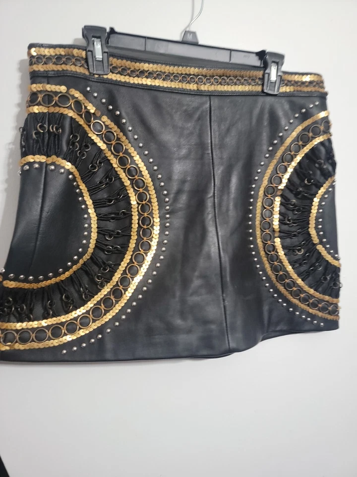 Minifalda Nasty Gal Negra Cuero Genuino Plateada Tachonada Punk Bloggers Festival Foto 3 de 4