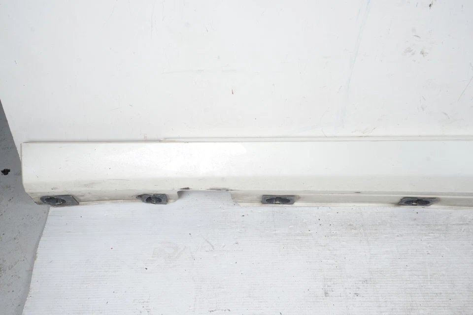 2010 - 2013 MERCEDES S550 W221 RIGHT PASS SIDE ROCKER PANEL SKIRT MOLDING OEM - Image 4 of 4