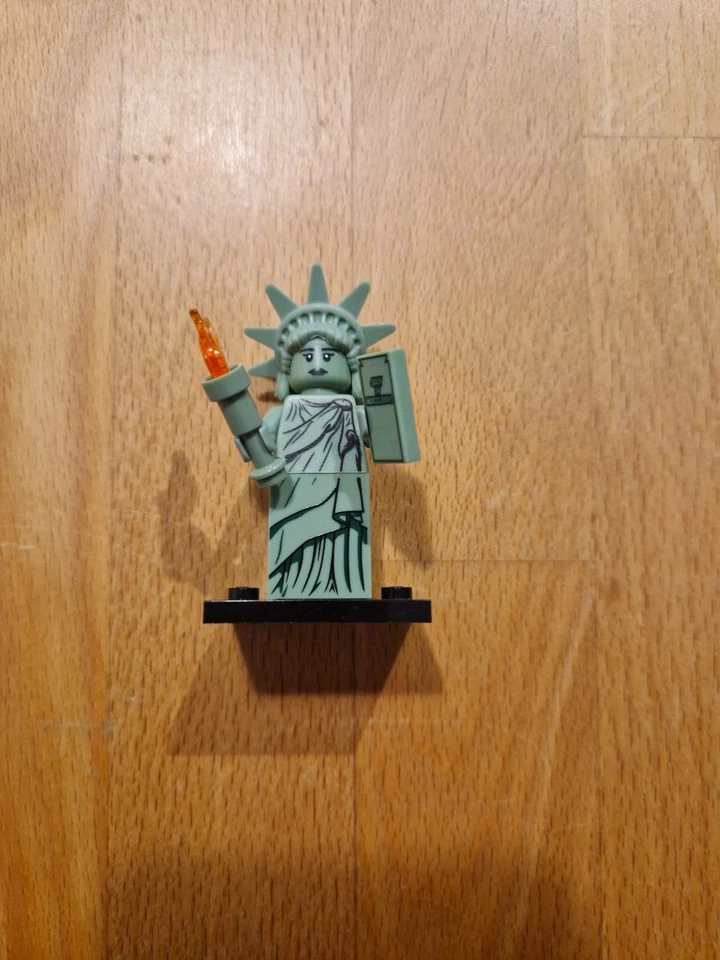 Lego Minifigur Freiheitsstatue - Bild 2 von 3