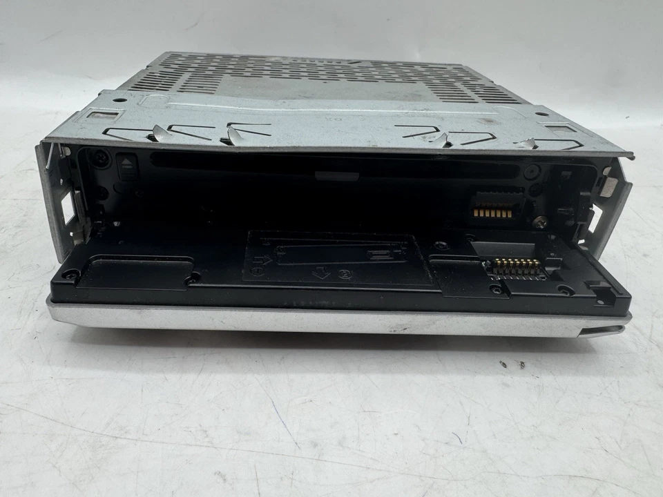 Reproductor de discos compactos estéreo para automóvil Sony CDX-CA700X FM/AM SIN PROBAR COMO ESTÁ Foto 4 de 4