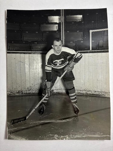 Vintage University of Toronto 1950s Phil Arrowsmith Hockey Arthur Chetwynd Photo