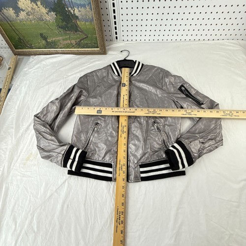 Rue21 Silver Bomber Jacket Size L Quilted Lining Lightweight Zip Outdoor Casual - Picture 7 of 7