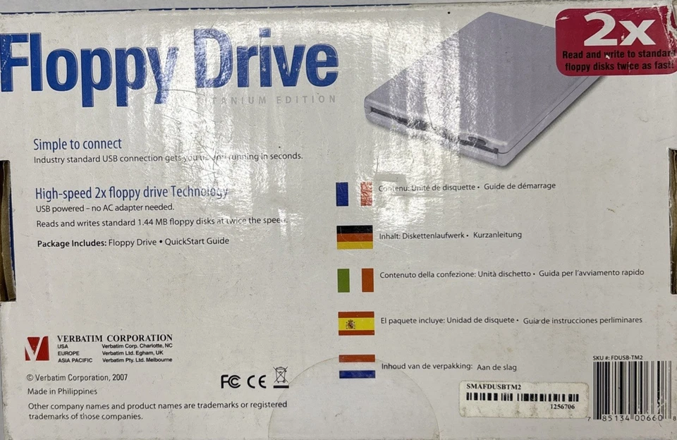 SmartDisk External USB Powered Floppy Disk Drive Titanium Edition Windows or Mac - Image 2 of 3