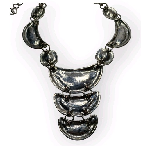 Vintage Crescent Moon Silvertone Bib Necklace Goddess Statement Runway 18" - Picture 9 of 11