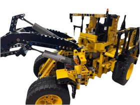 LEGO 42030 - TECHNIC: VOLVO L350f Wheel Loader - used read description 