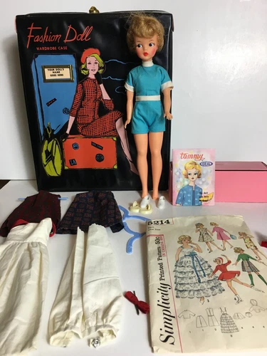 1960s Ideal TAMMY Doll LOT w/Clothing, Accessories, Miner Ind Fashion Doll Case