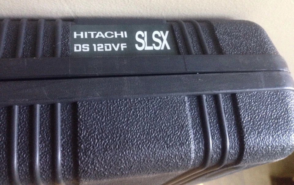 CARGADOR LINTERNA TALADRO INALÁMBRICO HITACHI DS120VF SLSX 9.6V - 12V ESTUCHE DE TRANSPORTE Foto 3 de 4