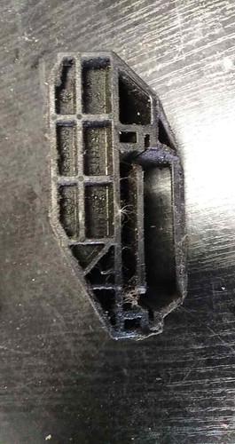 BMW 7er E65 E66 E67 Kühlerhalter unten vorne rechts 7508017