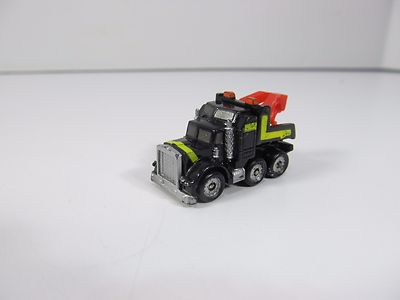 VINTAGE MICRO MACHINES WORK TRUCKS TOW TRUCK BIG RIG BLACK GALOOB 