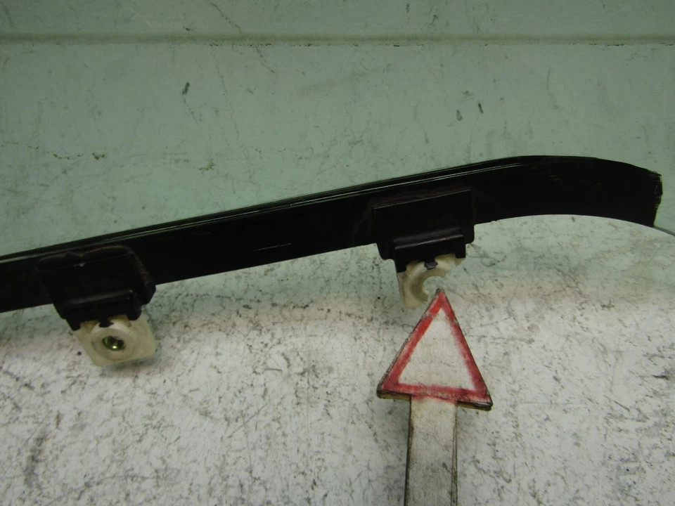 Puerta Ventana Vidrio Axiom 2002 2004 Isuzu Derecho Pasajero Delantero OEM Foto 3 de 4