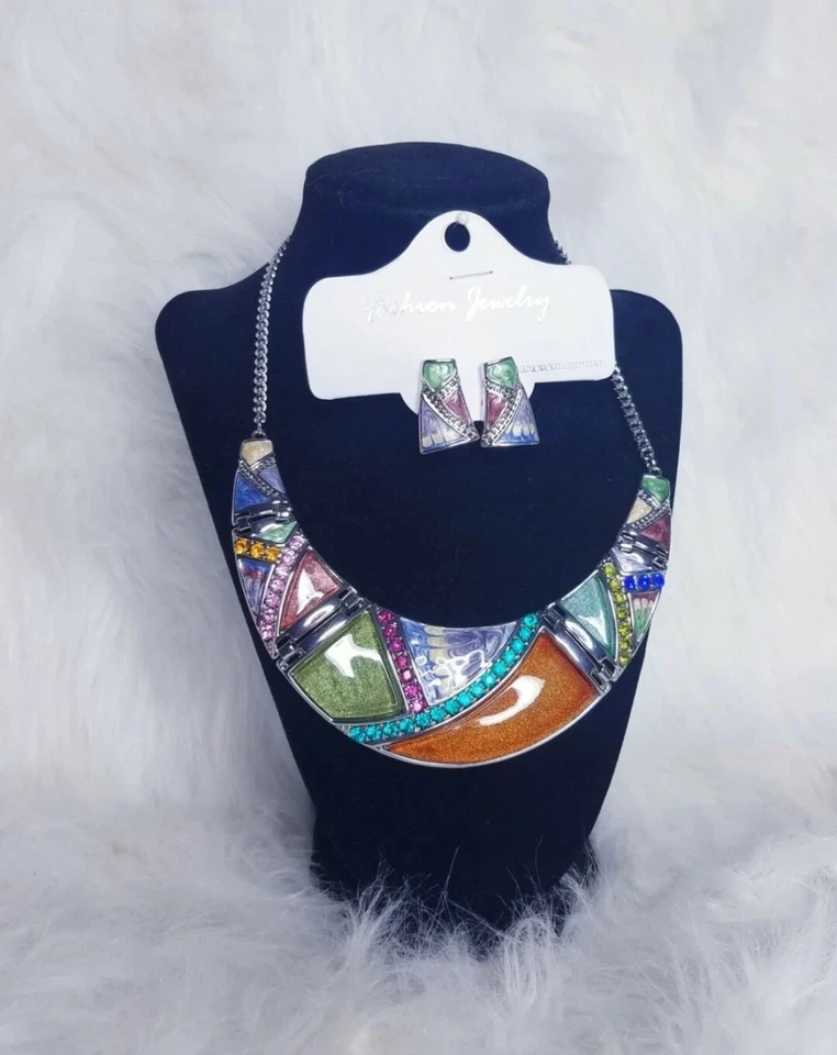 Multicolor Choker Necklace and Earrings Set. - Image 2 of 3
